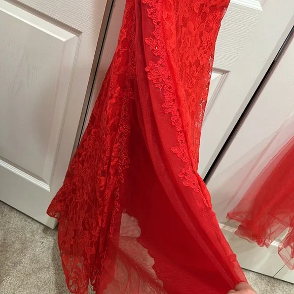 Red evening gown | size: 2-4 | Color: Red | comes with red shawl - homecoming - Picture 6 of 8